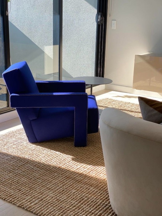 Image 1 of Cassina 637 Utrecht Nieuw Nooit Gebruikt In Blauwe Wollen Paardensteek