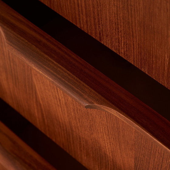 Image 1 of Mk10651 Gerestaureerd teak dressoir