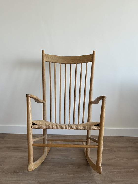 Image 1 of Hans Wegner Fredericia J16 Schommelstoel