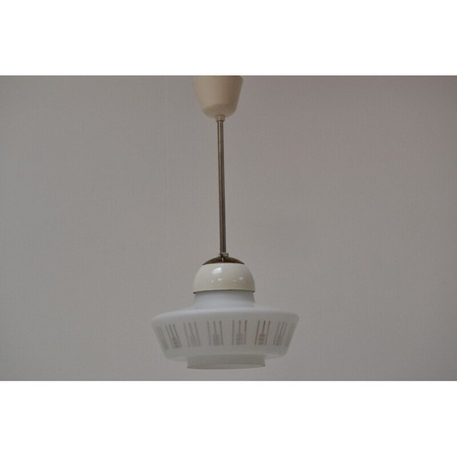 Vintage hanglamp van glas en messing, Tsjecho-Slowakije 1960
