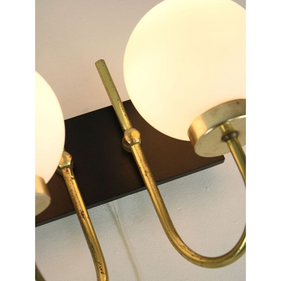 Image 1 of Paar vintage koperen en opaline wandlampen