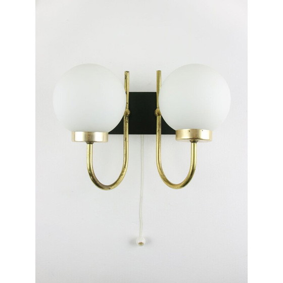 Image 1 of Paar vintage koperen en opaline wandlampen