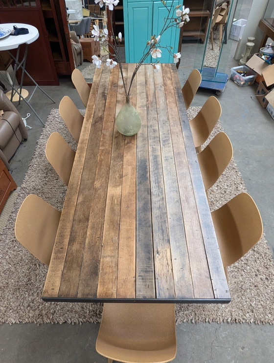 Image 1 of Grote massief houten eettafel