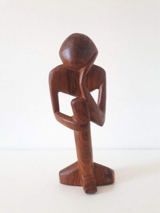Image 1 of 70's vintage teakhouten beeld De Denker