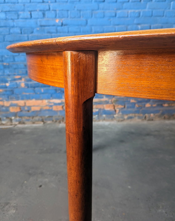 Image 1 of Midcentury Deense eettafel 120 cm