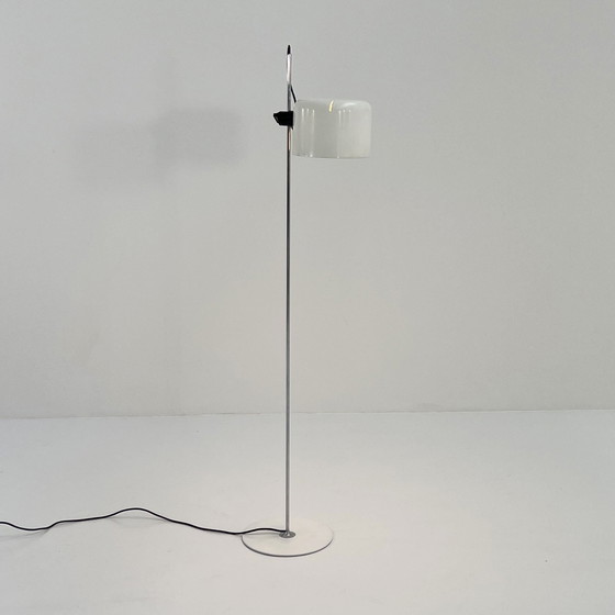 Image 1 of Coupé vloerlamp van Joe Colombo voor Oluce, 1970S