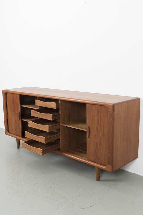 Image 1 of Dyrlund dressoir