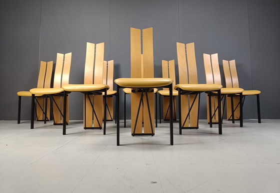 Image 1 of Set van 10 postmoderne Italiaanse eetkamerstoelen, 1980S