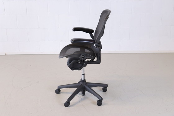 Image 1 of Herman Miller Aeron bureaustoel