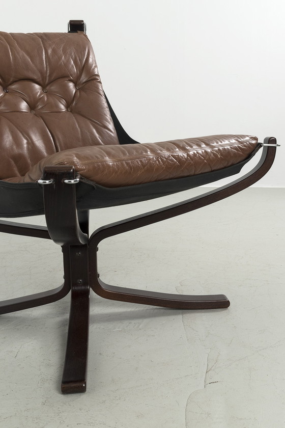 Image 1 of 2x vintage ‘Falcon’ fauteuils