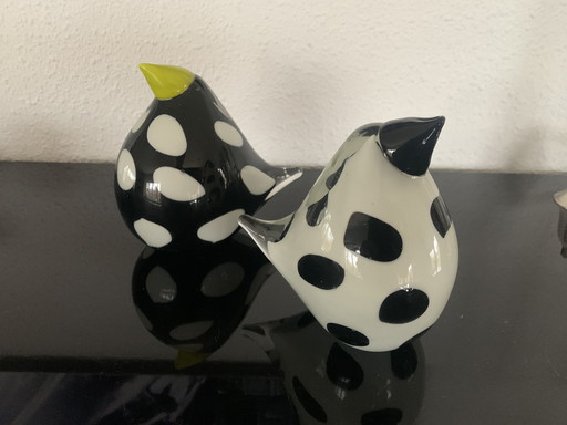 Twee Glassculptuur Vogeltjes, Zwart-Wit