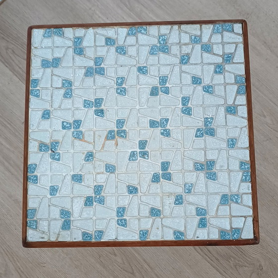 Image 1 of Vijftiger Jaren Bijzettafel met Keramiek Bovenblad