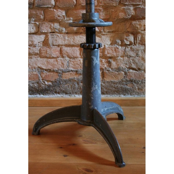 Image 1 of Vintage theater- en bioscoopprojector model 150