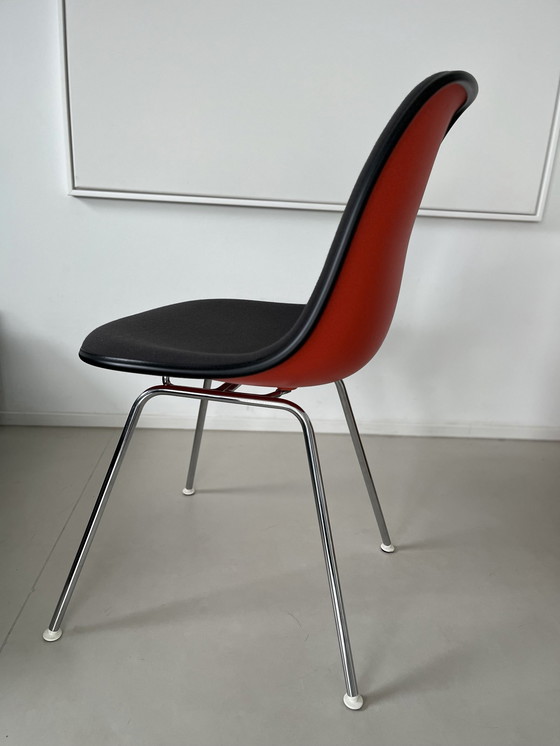 Image 1 of Vitra Eames DSX klaproos rood Hopsak antraciet nieuw