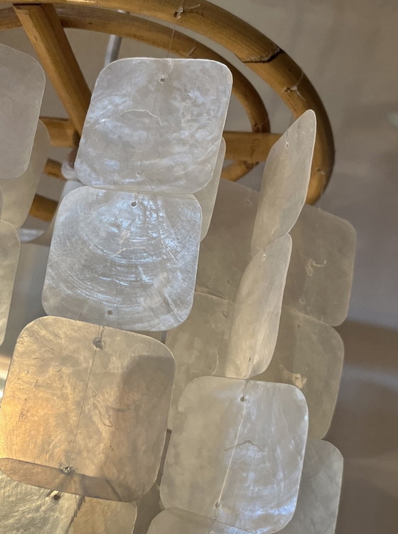 Image 1 of Set van 2 vintage capiz schelpen hanglampen lampen opaline parelmoer 