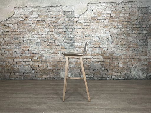 Alki Heldu High Stool