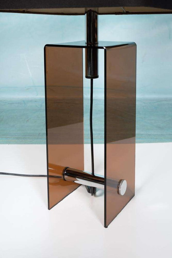 Image 1 of Space age 70s tafellamp, minimalist smoke lucite table lamp