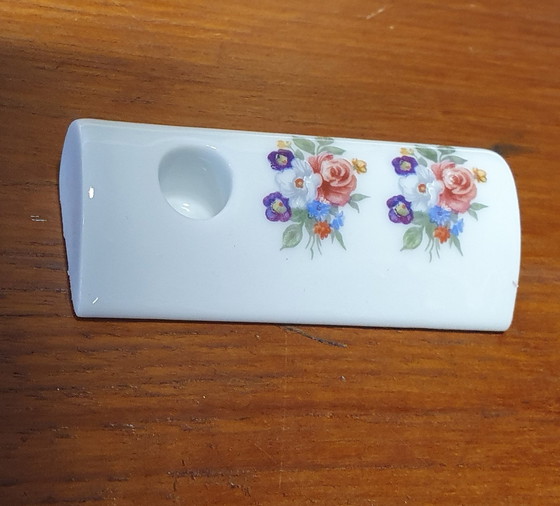 Image 1 of 1874 Romantische Porseleinen Mini Kandelaartjes Met Bloemen