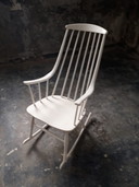 Lena Larsson Schommelstoel, Gemaakt Door Nesto, Zweeds Design.