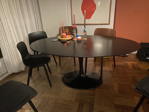 Space Age Tulp tafel ovaal zwart