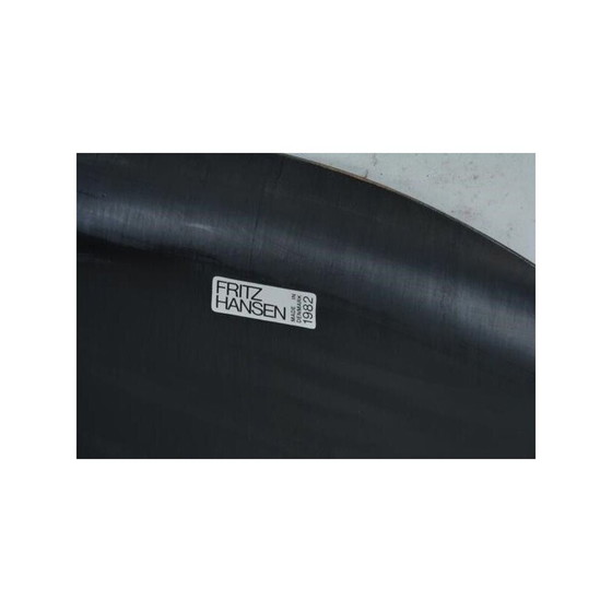 Image 1 of Vintage stoel met armen van Arne Jacobsen voor Fritz Hansen