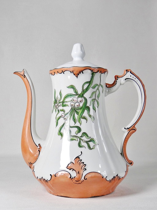 Grote handbeschilderde theepot/koffiepot in Limoges met maretak in de zeldzame art nouveau stijl