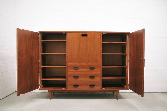 Image 1 of vintage servieskast high board dressoir