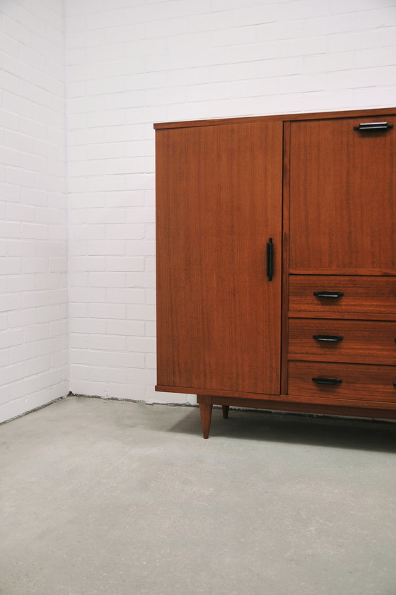 Image 1 of vintage servieskast high board dressoir