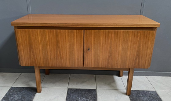 Image 1 of Teak 2-deurs dressoir 1970