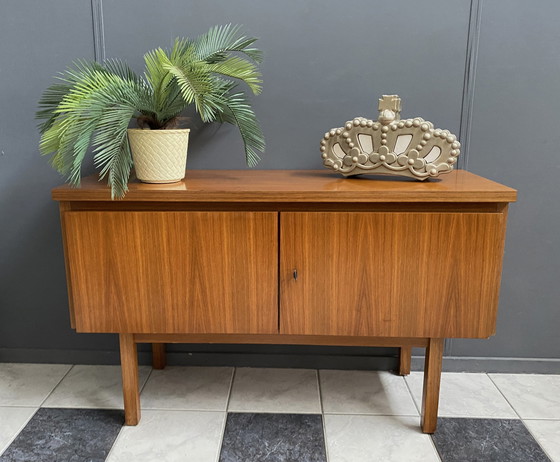 Image 1 of Teak 2-deurs dressoir 1970