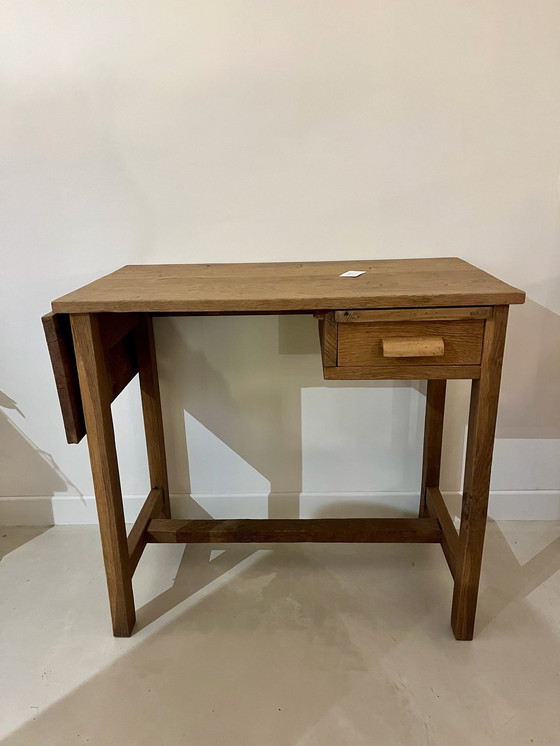 Image 1 of Klein houten bureau