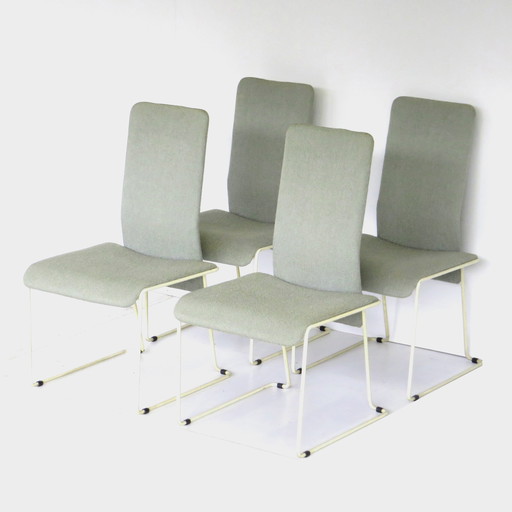 Set van 4 Post Modern design eetkamerstoelen 