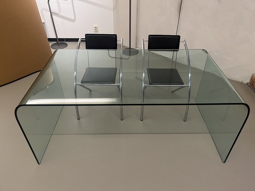 Glazen eettafel