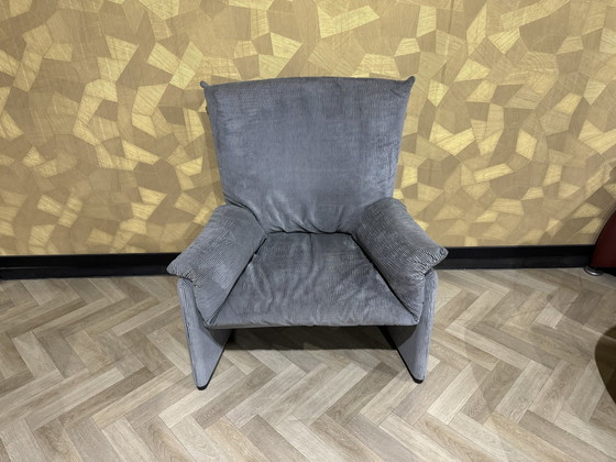 Image 1 of Maralunga lounge chair van Vico Magistretti voor Cassina