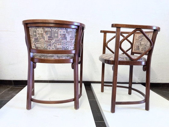 Image 1 of 2 fauteuils van Thonet Design Josef Hoffmann voor het cabaret Fledermaus