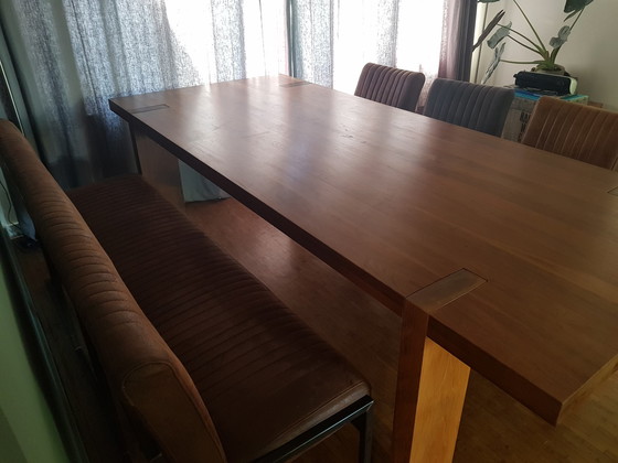 Image 1 of Seuren Gulliver massief noten eettafel + lage tafel