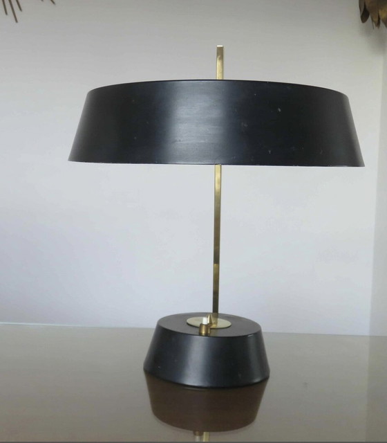 Image 1 of Messing en zwart gelakt metalen "schotel" lamp in Stilux stijl, Mid Century jaren 1950-1960