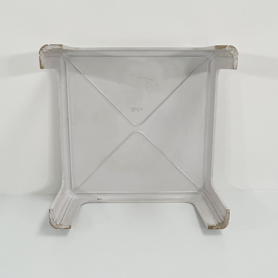 Image 1 of Witte salontafel Model 4894 van Gae Aulenti voor Kartell, 1970S