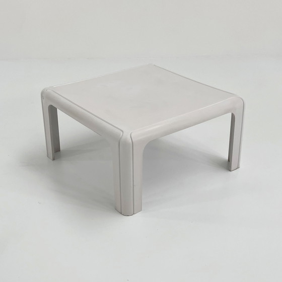 Image 1 of Witte salontafel Model 4894 van Gae Aulenti voor Kartell, 1970S