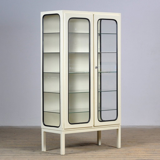 Vintage medisch kabinet van ijzer en glas, 1970