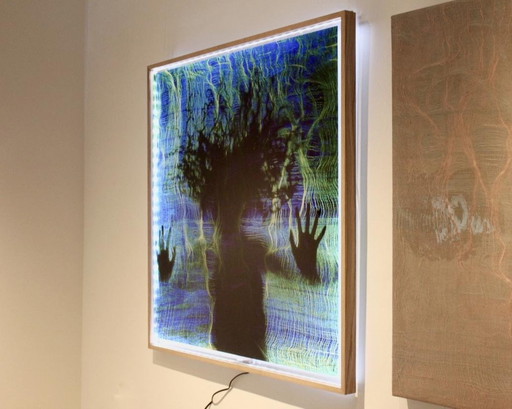 Lawrence Kwakye - Verlichte kunstwerken van oorsprong – lithos zeefdrukken, Wood, Plastic, Abstract