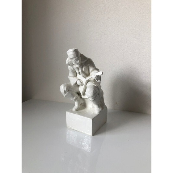 Image 1 of Vintage porseleinen man die art deco luit speelt met luit, Tsjechoslowakije 1940