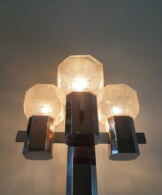 Image 1 of Brutalist vloerlamp van Cosack Leuchten in glas en chroom