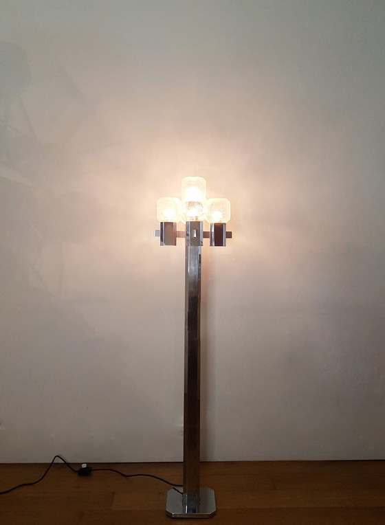 Image 1 of Brutalist vloerlamp van Cosack Leuchten in glas en chroom