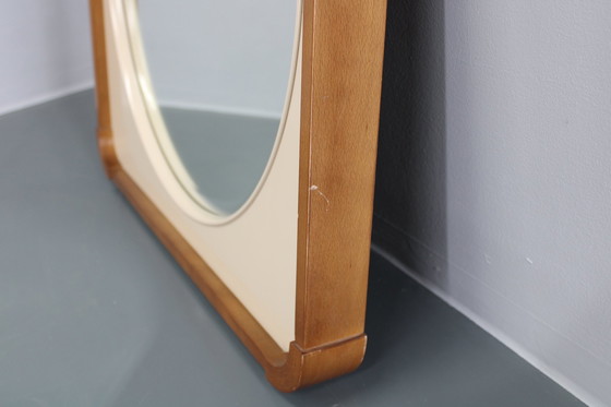 Image 1 of 1970S Italiaanse spiegel met houten frame