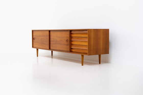 Image 1 of Teakhouten laag dressoir uit de Platon-serie van Lothar Wegner (Duitsland, jaren 1960).