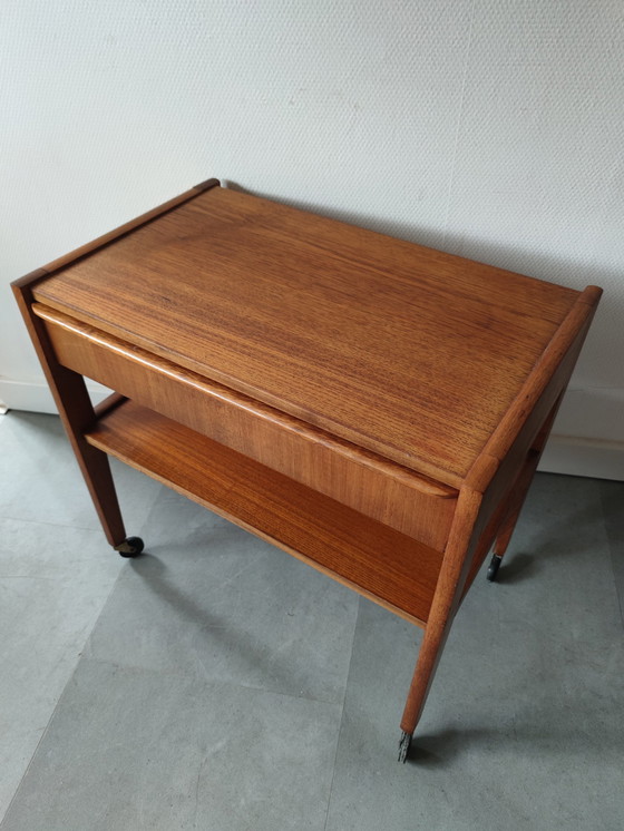 Image 1 of Vintage Deense bijzettafel/trolley in teak