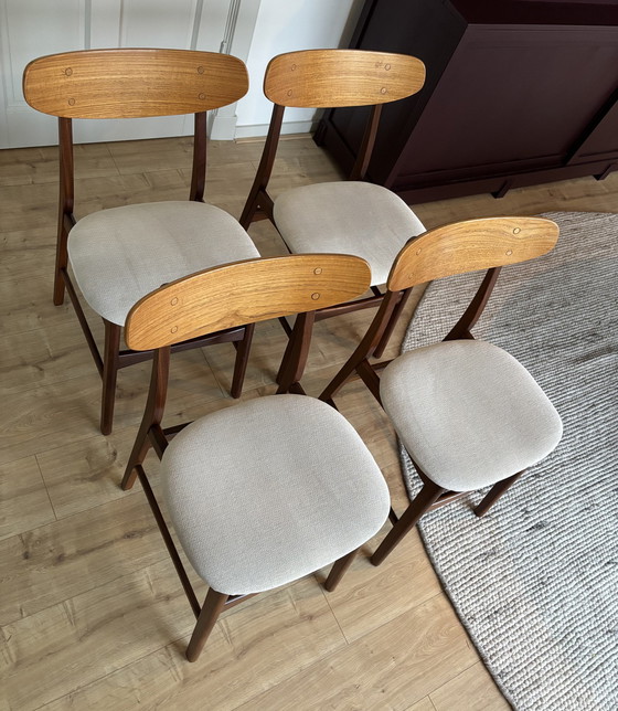 Image 1 of 4x Deense Vintage Farstrup Stoelen Crème Beige Teak