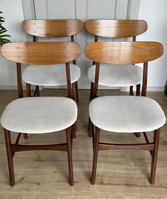 Image 1 of 4x Deense Vintage Farstrup Stoelen Crème Beige Teak