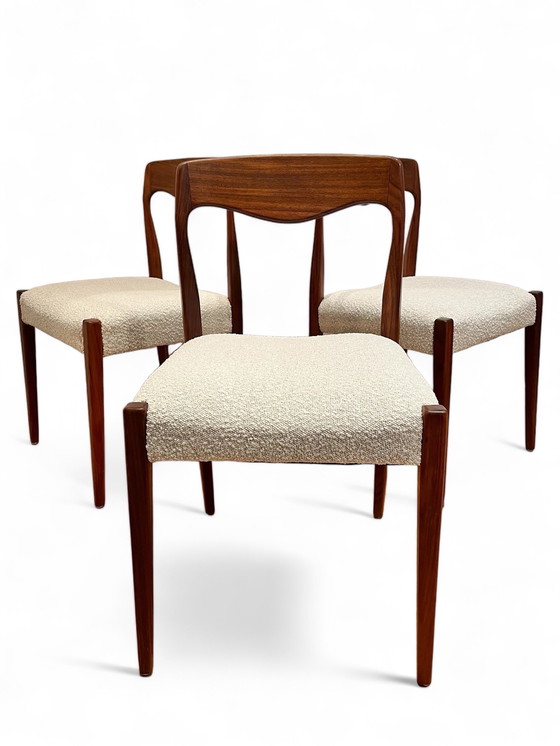 Image 1 of 4x Vintage Deense Eetkamerstoelen teak / bouclé